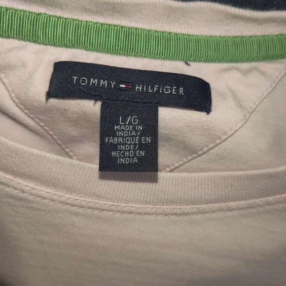 🗺️ Tommy Hilfiger Pretty pink Bling Logo T-Shirt - Picture 8 of 10